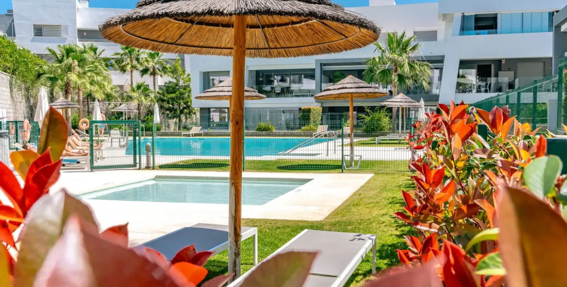 Short-term rent of penthouse in Estepona 63