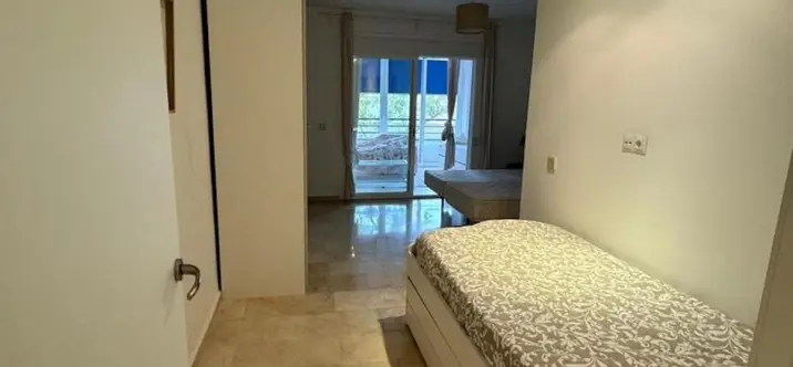 Middle floor apartment R4934089 4