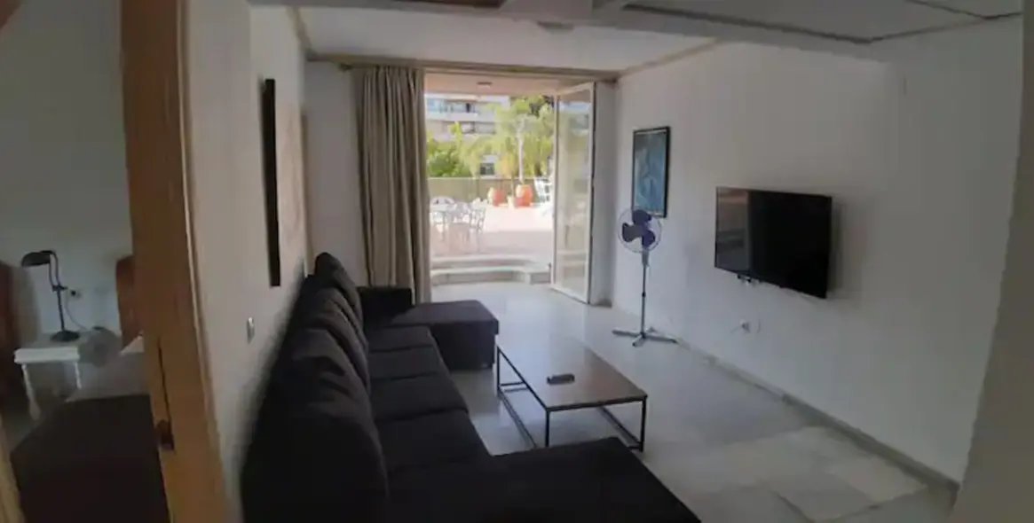 Долгосрочная аренда апартаментов на первом этаже в Marbella (район Marbella) 2