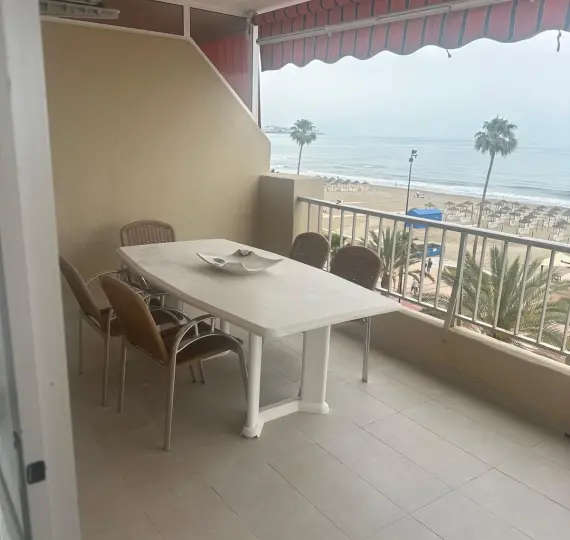 Долгосрочная аренда апартаментов на среднем этаже в Los Boliches