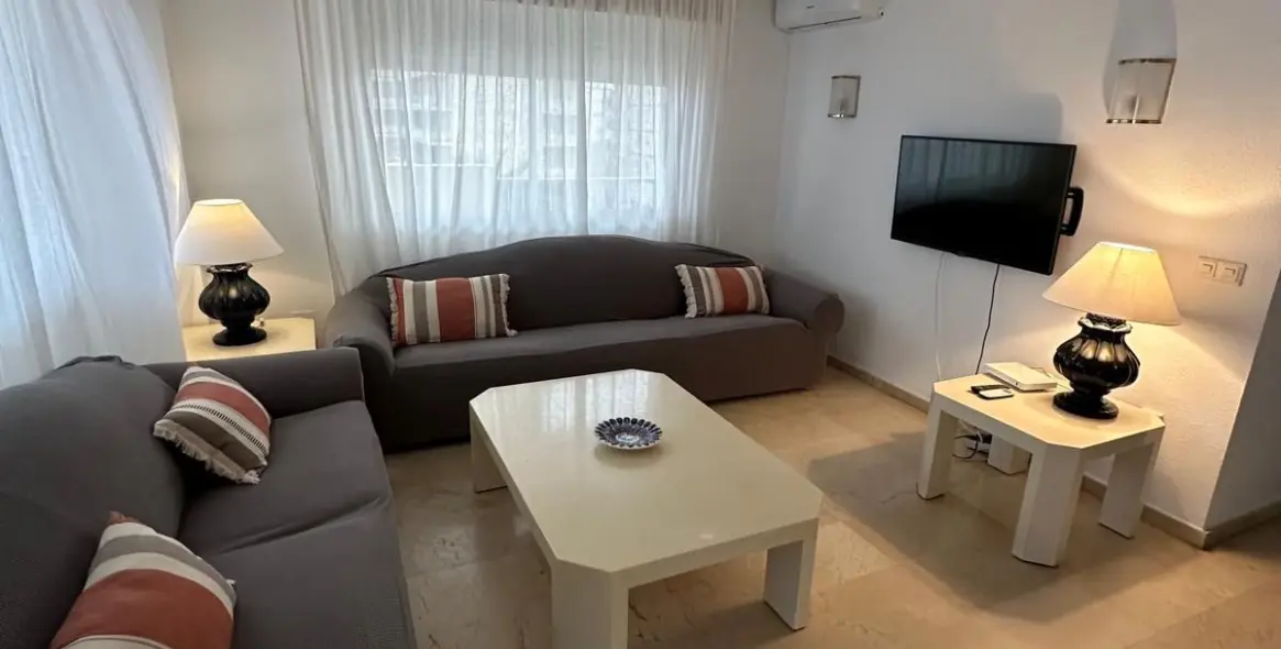 Долгосрочная аренда апартаментов на среднем этаже в Los Boliches 10