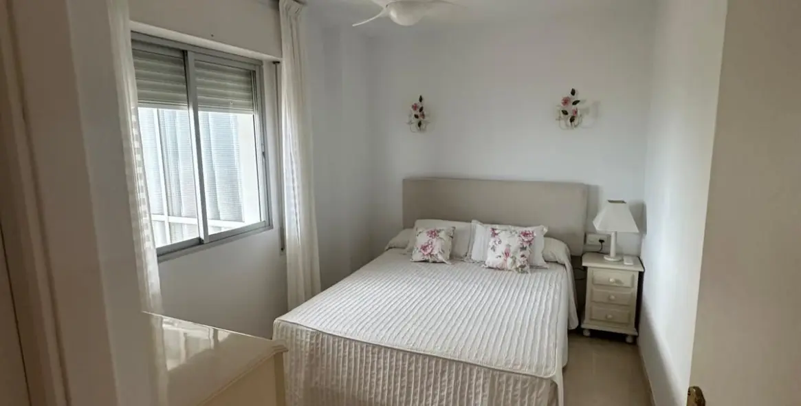 Долгосрочная аренда апартаментов на среднем этаже в Los Boliches 13