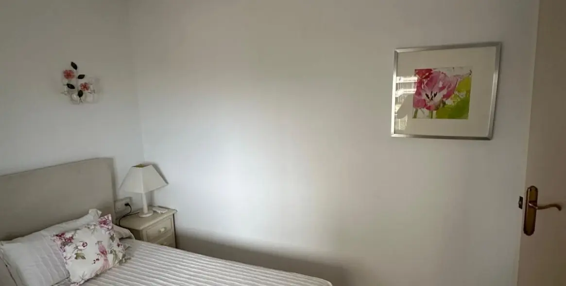 Долгосрочная аренда апартаментов на среднем этаже в Los Boliches 15