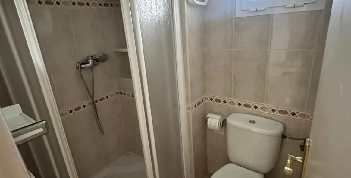 Долгосрочная аренда апартаментов на среднем этаже в Los Boliches 18