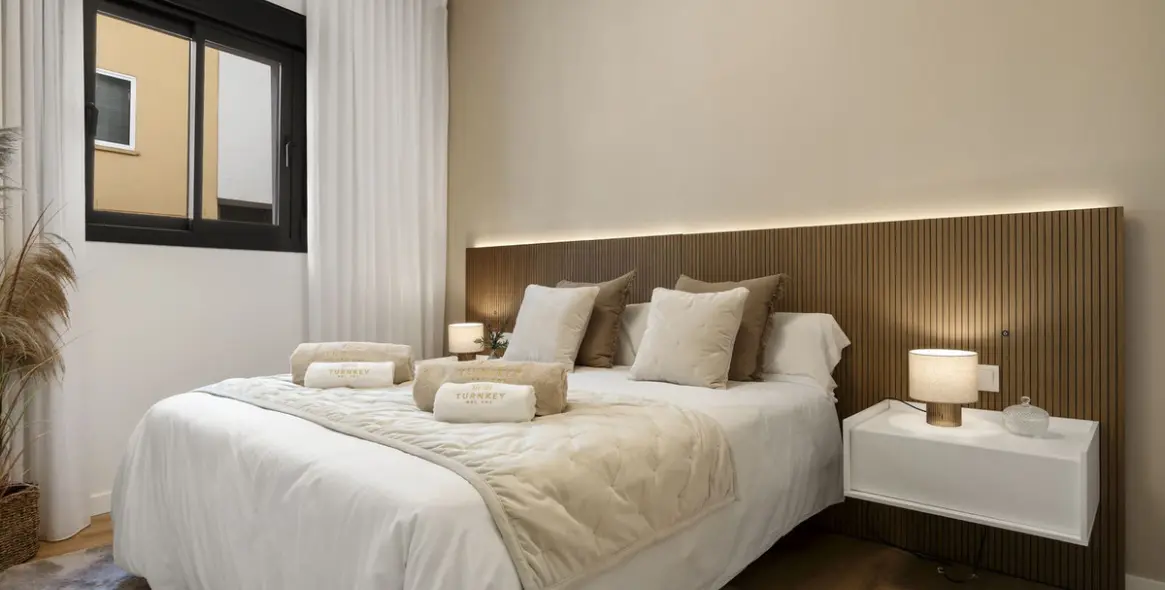 Alquiler a largo plazo de apartamento en planta media en Estepona 5