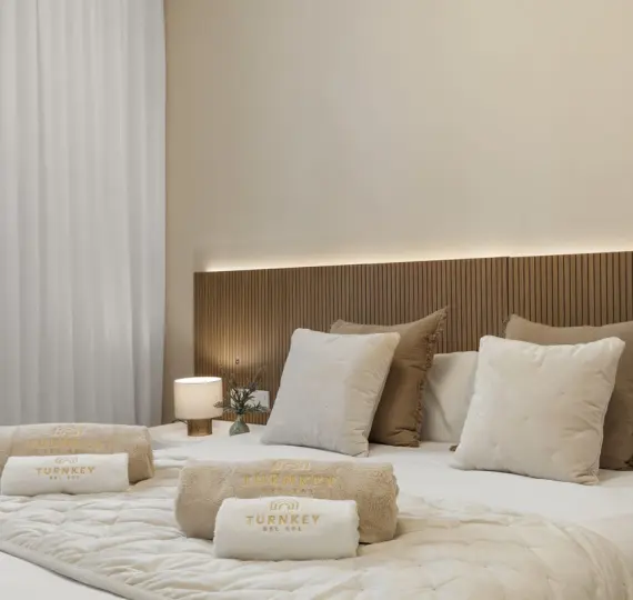 Alquiler a largo plazo de apartamento en planta media en Estepona