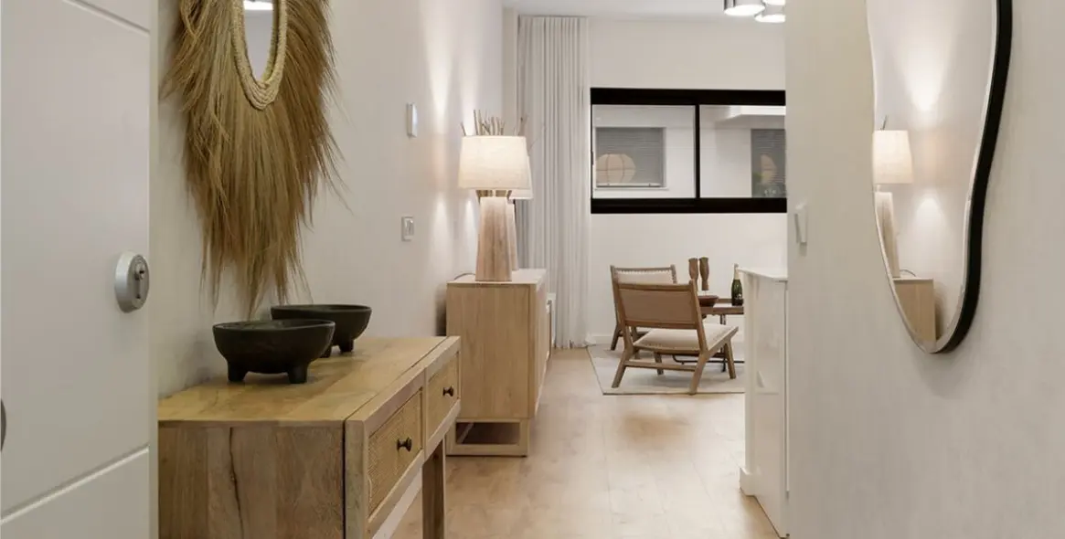 Alquiler a largo plazo de apartamento en planta media en Estepona 8