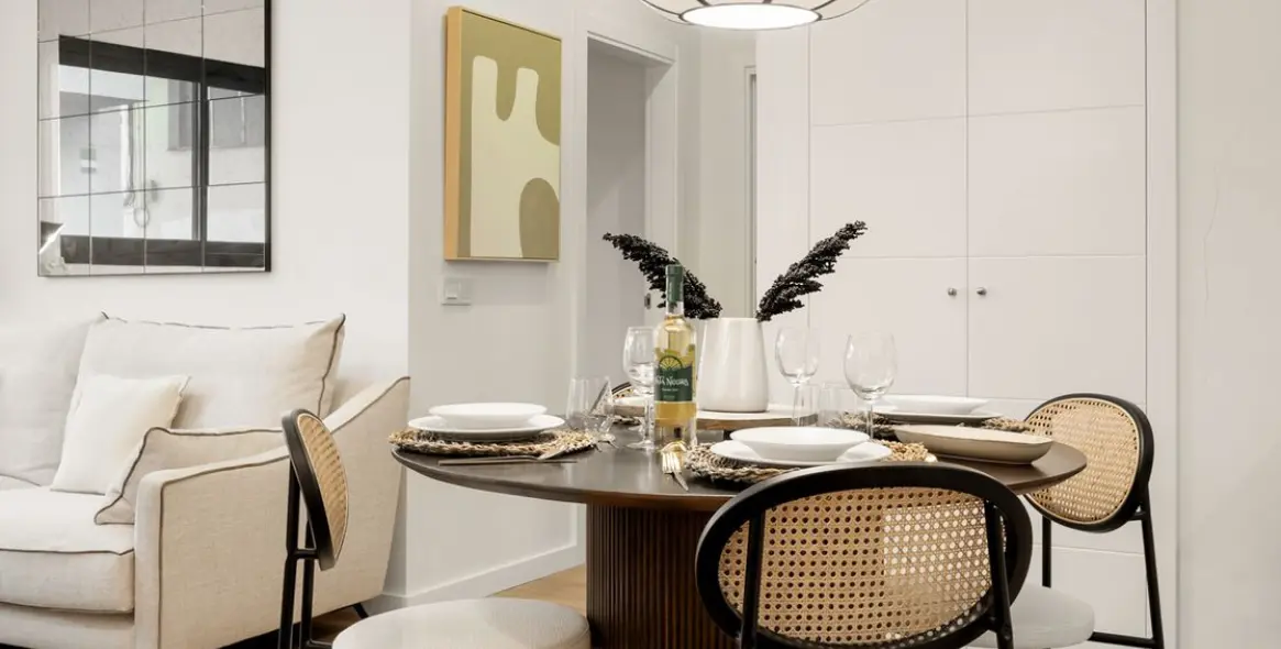 Alquiler a largo plazo de apartamento en planta media en Estepona 15