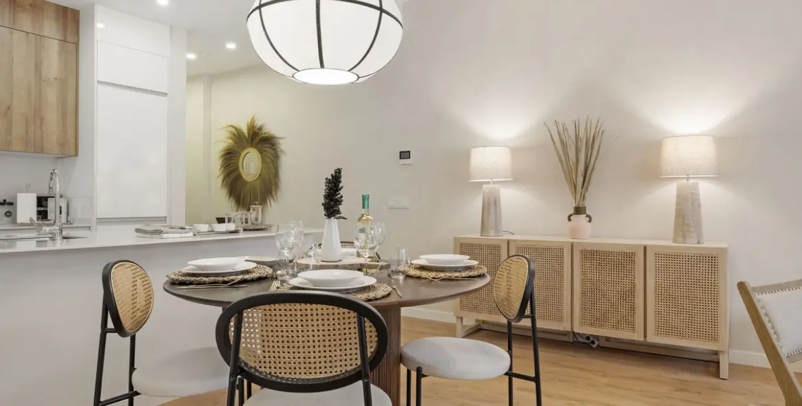 Alquiler a largo plazo de apartamento en planta media en Estepona 16