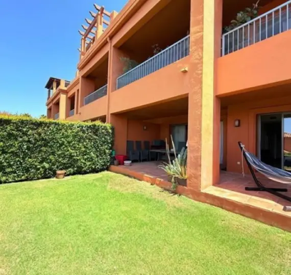 Long-term rent of ground floor apartment in Estepona
