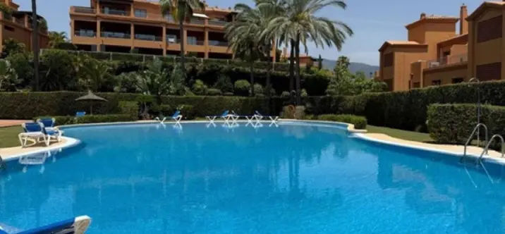 Long-term rent of ground floor apartment in Estepona 1