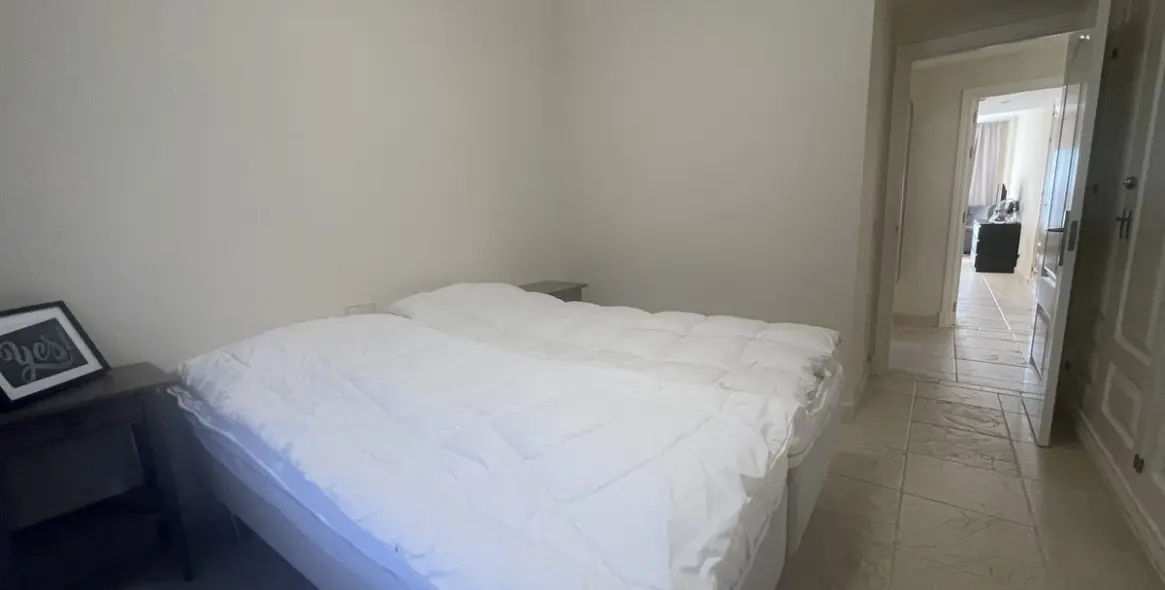 Alquiler a largo plazo de apartamento en planta baja en Estepona 14