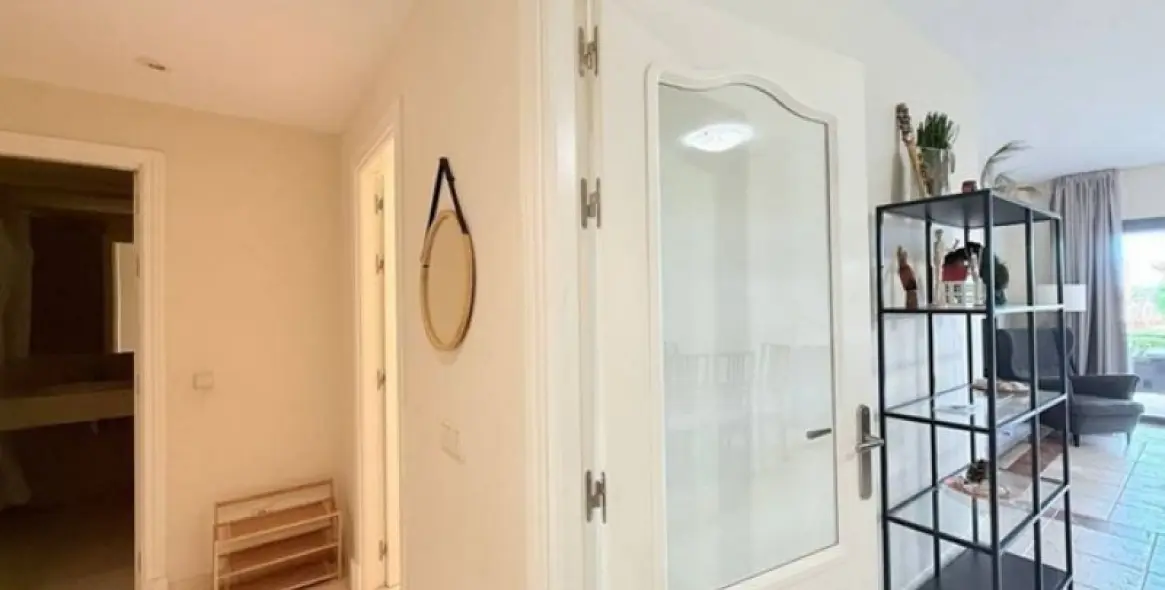 Alquiler a largo plazo de apartamento en planta baja en Estepona 19