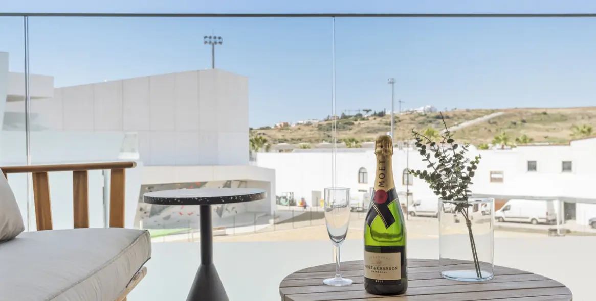 Долгосрочная аренда апартаментов на первом этаже в Estepona 2