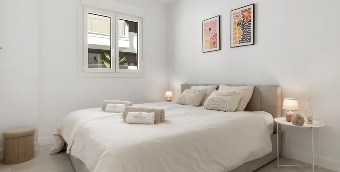 Alquiler a largo plazo de apartamento en planta media en Estepona 9