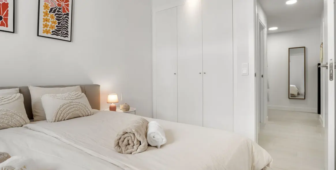 Alquiler a largo plazo de apartamento en planta media en Estepona 10