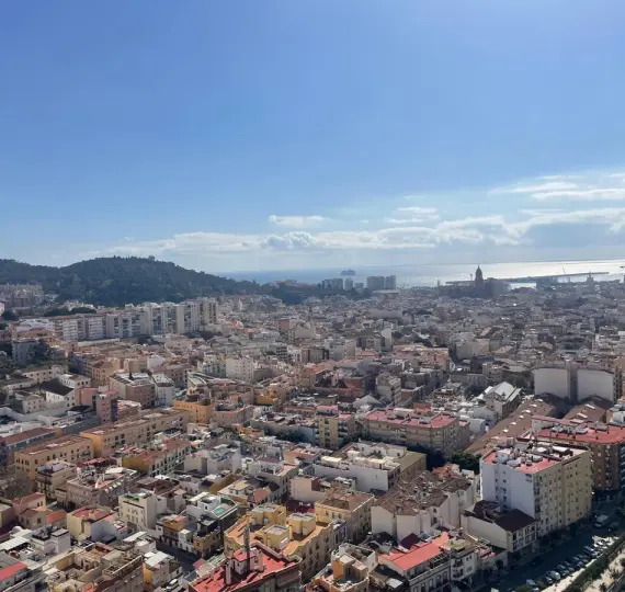 Long-term rent of middle floor apartment in Martiricos