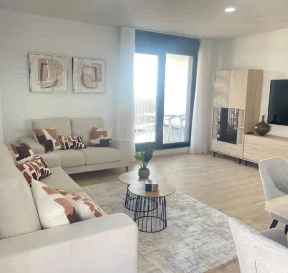 Long-term rent of middle floor apartment in Martiricos