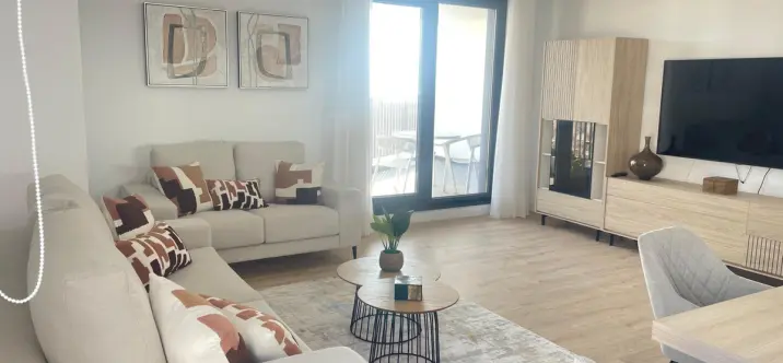 Long-term rent of middle floor apartment in Martiricos 4