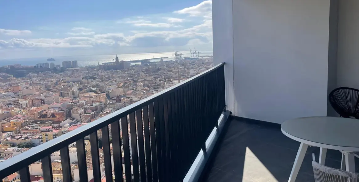 Long-term rent of middle floor apartment in Martiricos 9