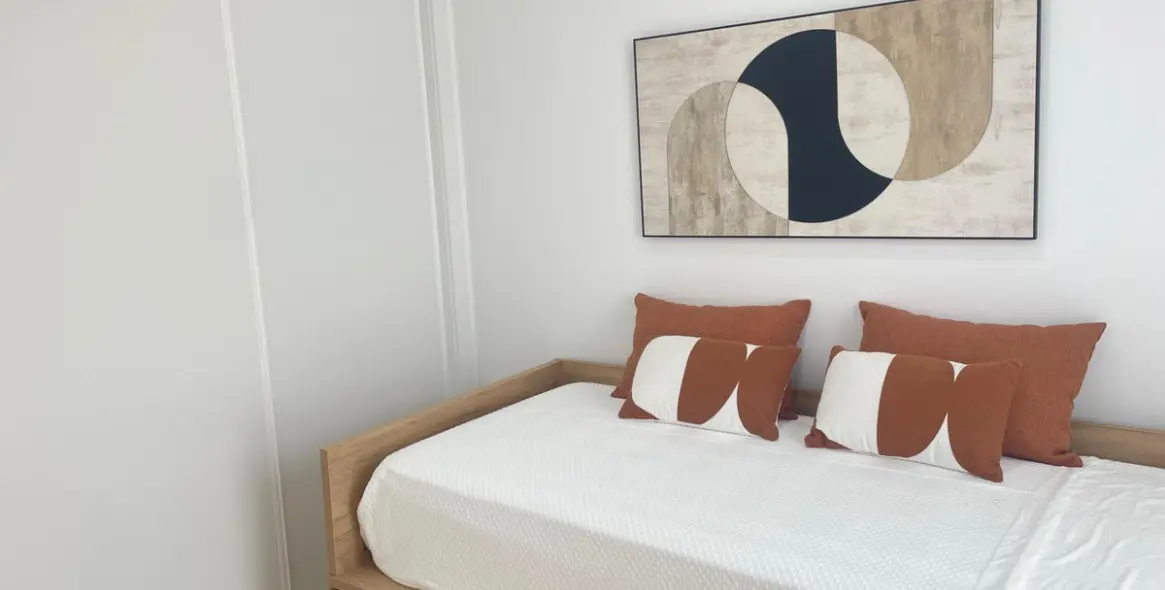 Long-term rent of middle floor apartment in Martiricos 17