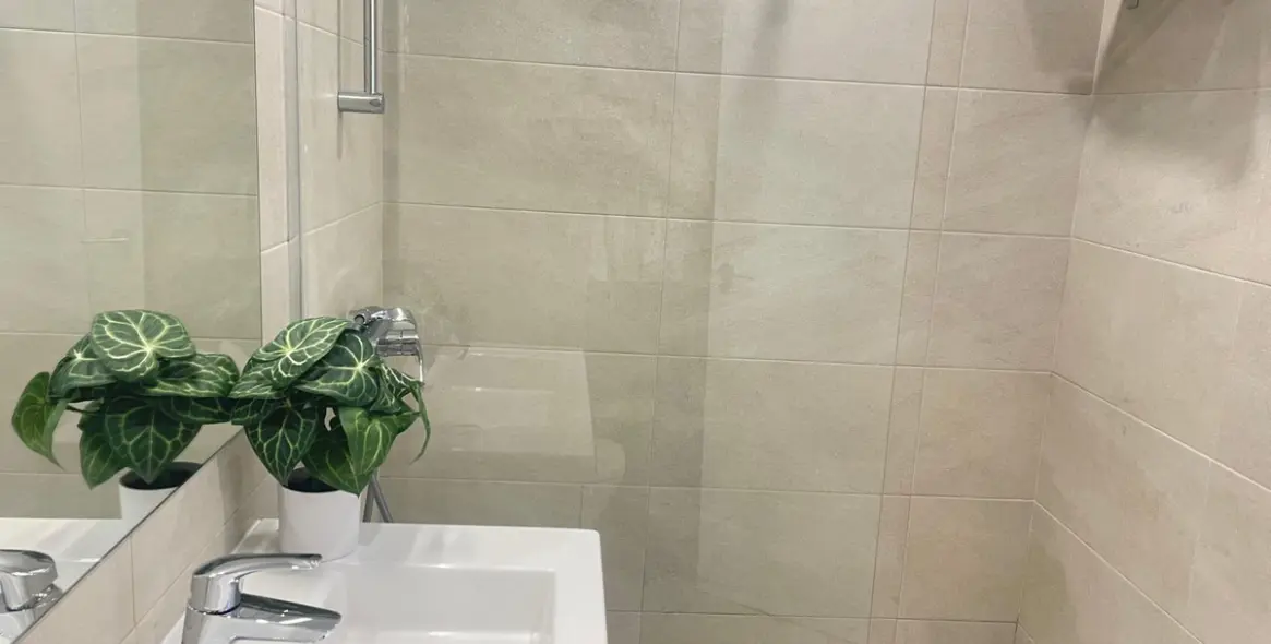 Alquiler a largo plazo de apartamento en planta media en Martiricos 25