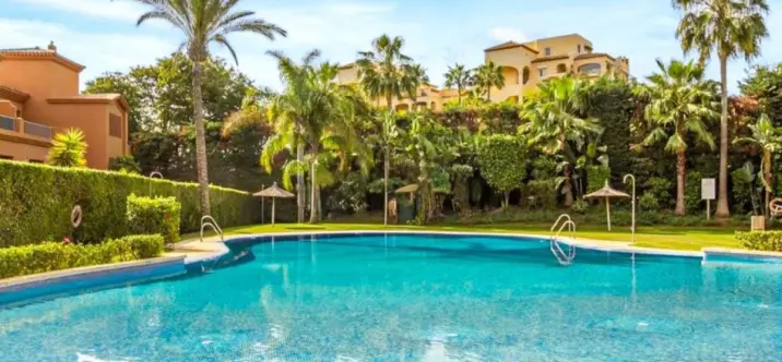 Long-term rent of ground floor apartment in Atalaya 0