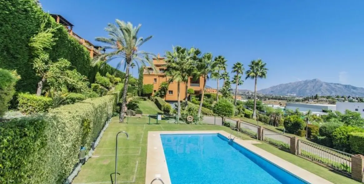 Долгосрочная аренда апартаментов на первом этаже в Atalaya 2