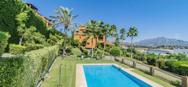 Long-term rent of ground floor apartment in Atalaya 1