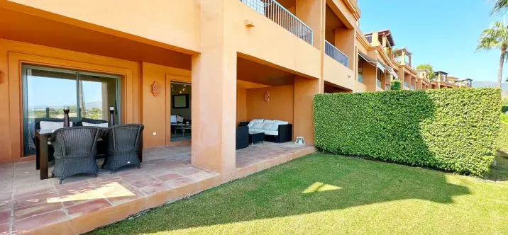Long-term rent of ground floor apartment in Atalaya 2