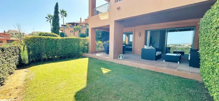 Long-term rent of ground floor apartment in Atalaya 3