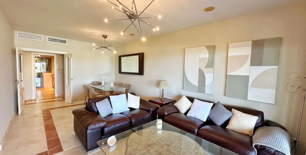 Долгосрочная аренда апартаментов на первом этаже в Atalaya 11