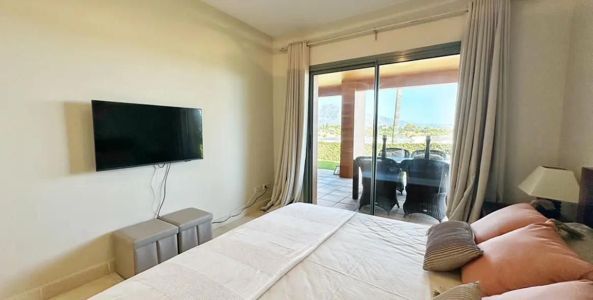 Долгосрочная аренда апартаментов на первом этаже в Atalaya 19