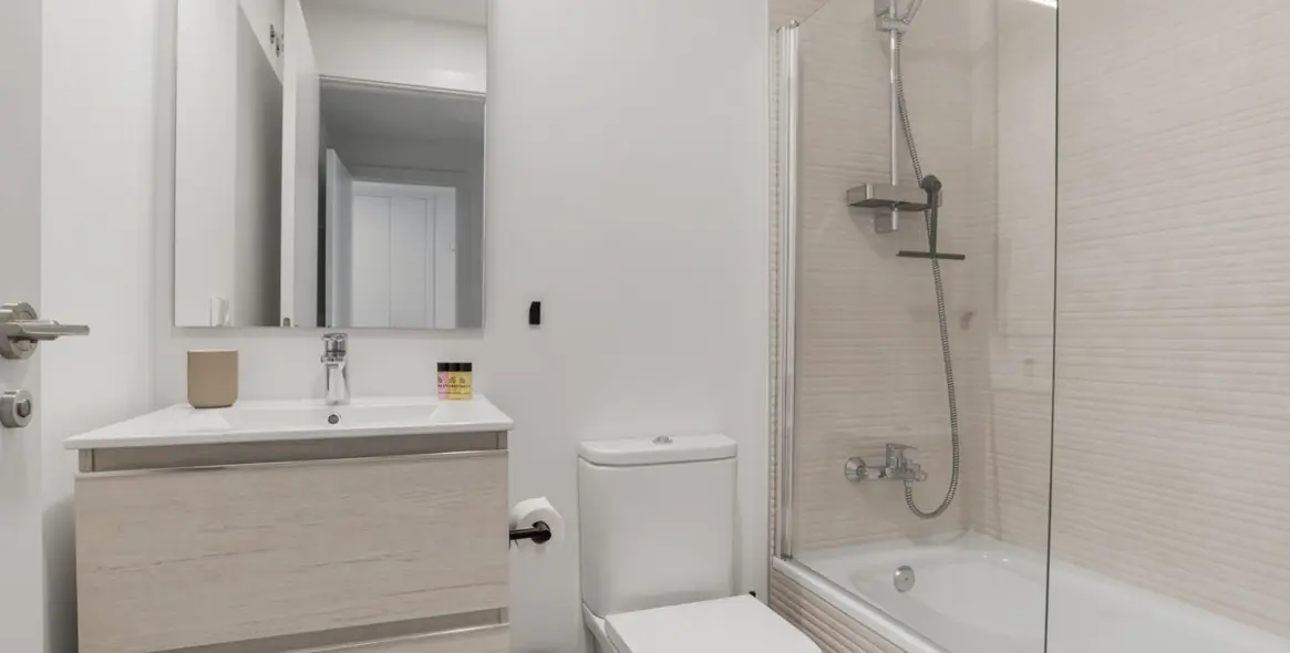 Long-term rent of ground floor apartment in Estepona 16