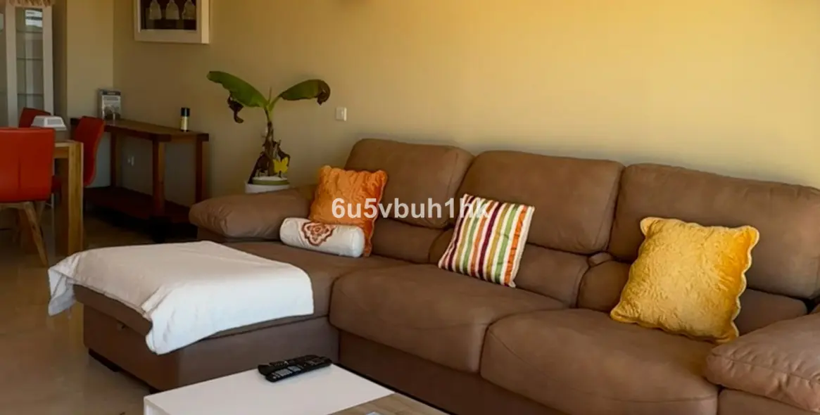 Долгосрочная аренда апартаментов на среднем этаже в Elviria 2