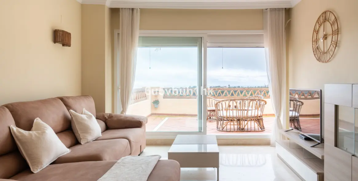 Долгосрочная аренда апартаментов на среднем этаже в Elviria 4