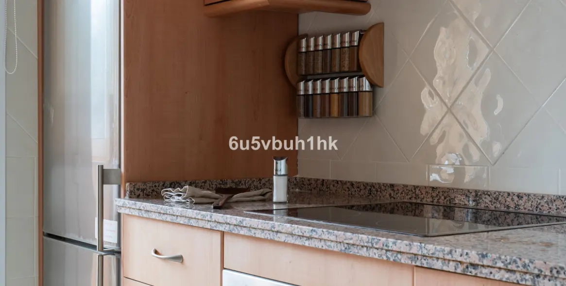 Долгосрочная аренда апартаментов на среднем этаже в Elviria 12