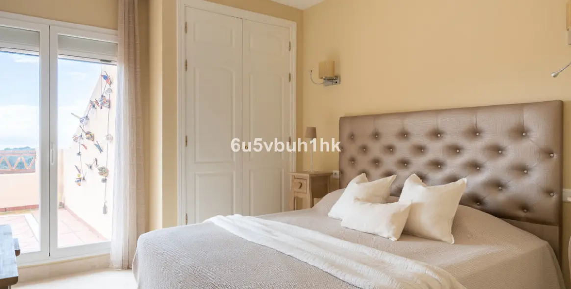 Долгосрочная аренда апартаментов на среднем этаже в Elviria 19