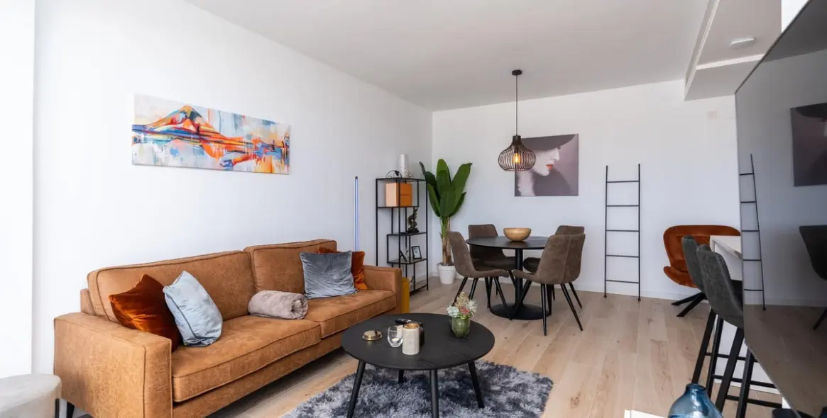 Alquiler a largo plazo de apartamento en planta media en Estepona 3