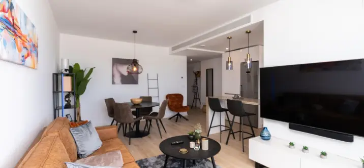 Alquiler a largo plazo de apartamento en planta media en Estepona 3