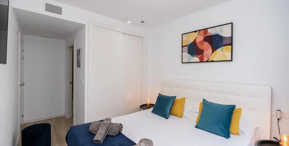 Alquiler a largo plazo de apartamento en planta media en Estepona 13