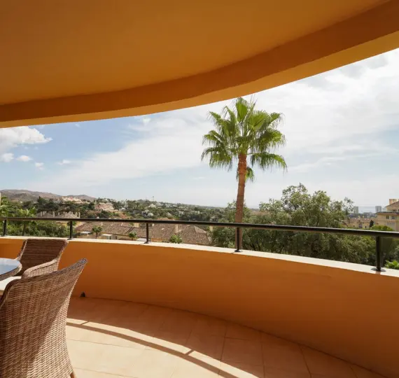 Long-term rent of middle floor apartment in Elviria