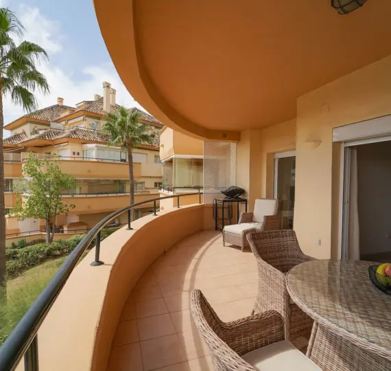 Long-term rent of middle floor apartment in Elviria