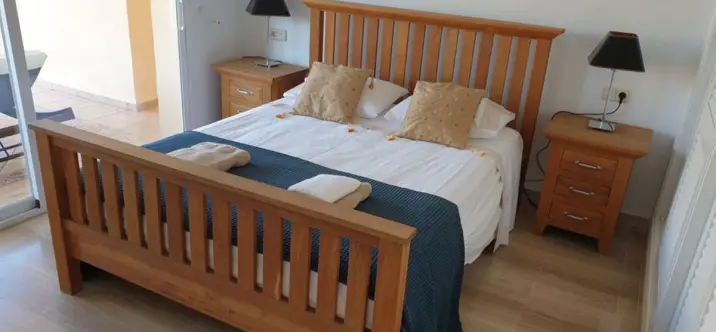 Long-term rent of middle floor apartment in Elviria 4