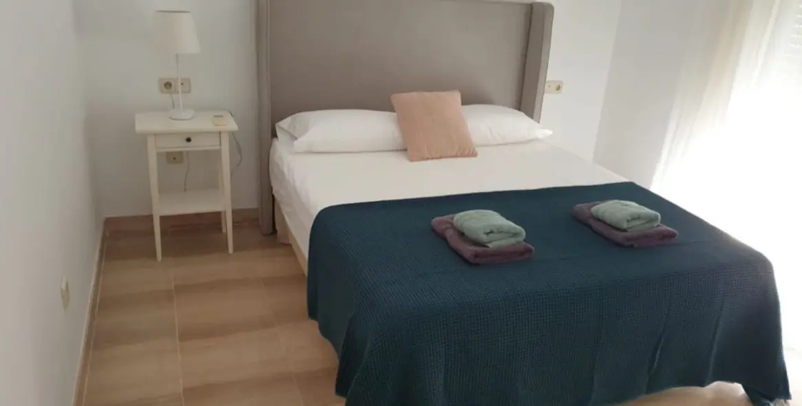 Long-term rent of middle floor apartment in Elviria 7