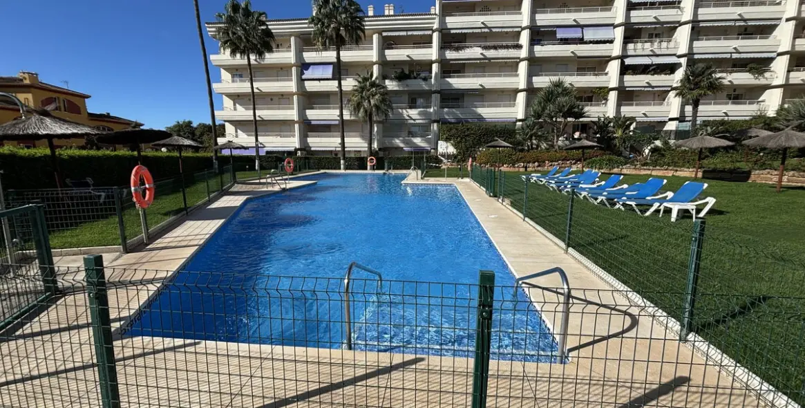 Долгосрочная аренда апартаментов на первом этаже в Marbella (район Marbella) 2