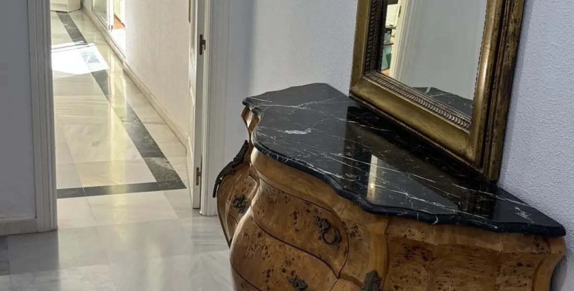 Долгосрочная аренда апартаментов на первом этаже в Marbella (район Marbella) 4