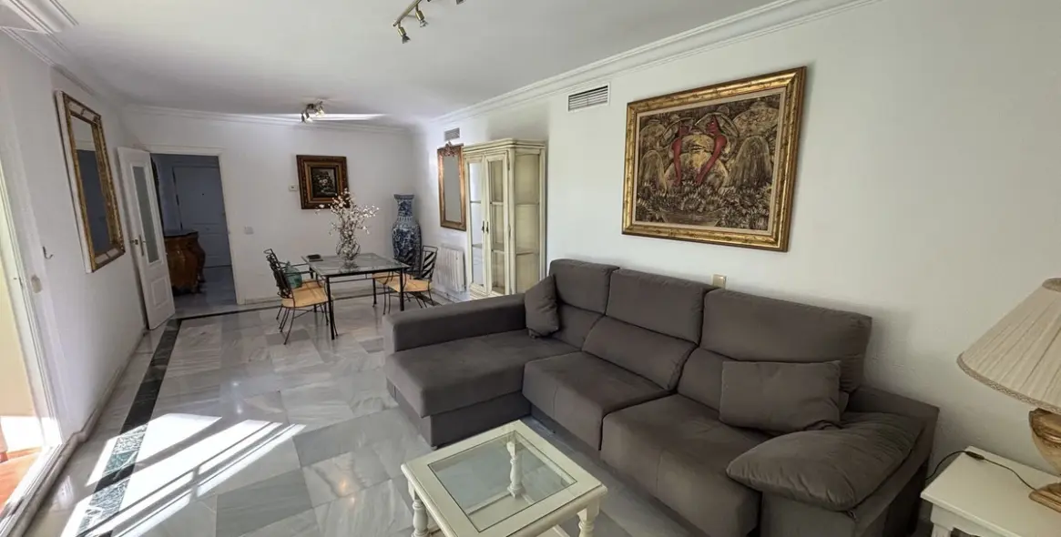 Долгосрочная аренда апартаментов на первом этаже в Marbella (район Marbella) 6