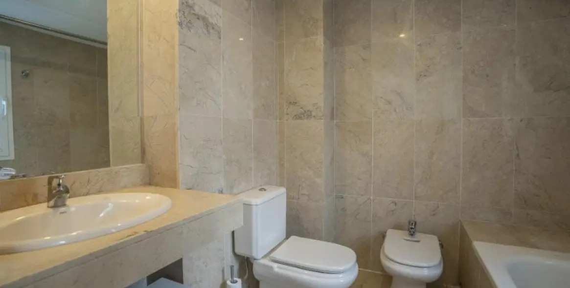 Long-term rent of duplex in Nueva Andalucía 4