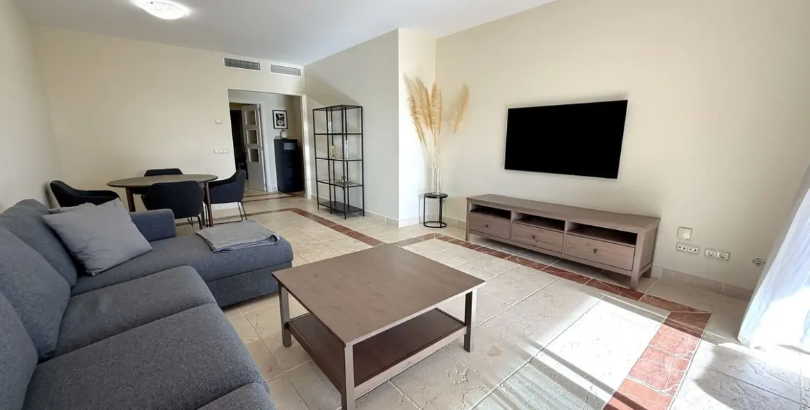 Long-term rent of ground floor apartment in Atalaya 1